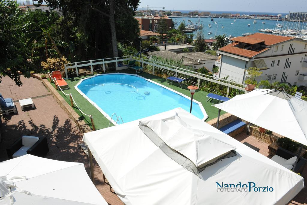 B&B Villa Delle Rondini Vibo Valentia Marina Exterior photo